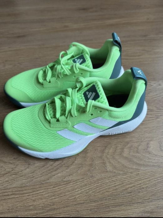 Ténis Adidas.465734514047068161