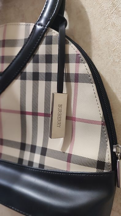 Вінтажна сумка Burberry Top Handle Dome Bag у фірмову клітинку Nova Check.