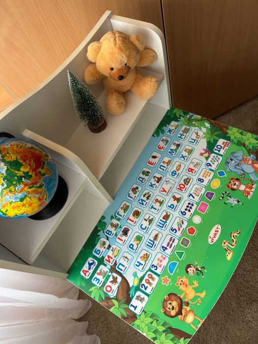 Парта , стіл дитячий