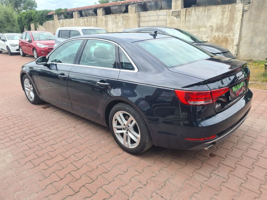 Audi A4 / 2,0 diesel / Manual / Navi / Bi Ksenon / tempomat / Radar /