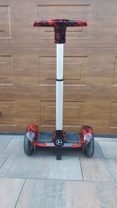 Червоний гіроскутер