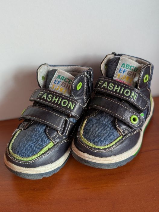 Дитячі ботинки , черевики 22 розмір