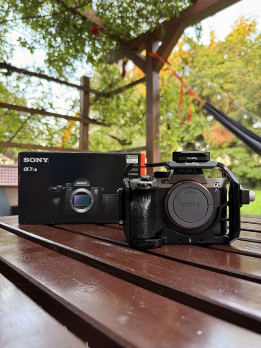 Sprzedam Sony Alpha 7S III (Body) + Klatka operatorska