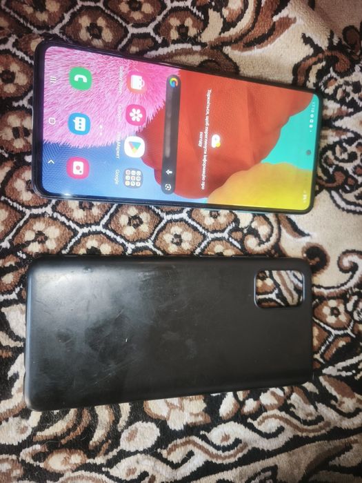 Продам Samsung a51 6/128