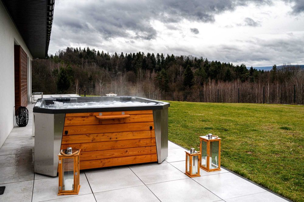 Jacuzzi Carpathian model PORAD, hydromasaż, dostawa balii