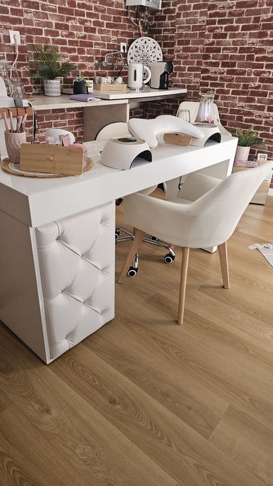 Mesa Tropikus unhas e aspiração