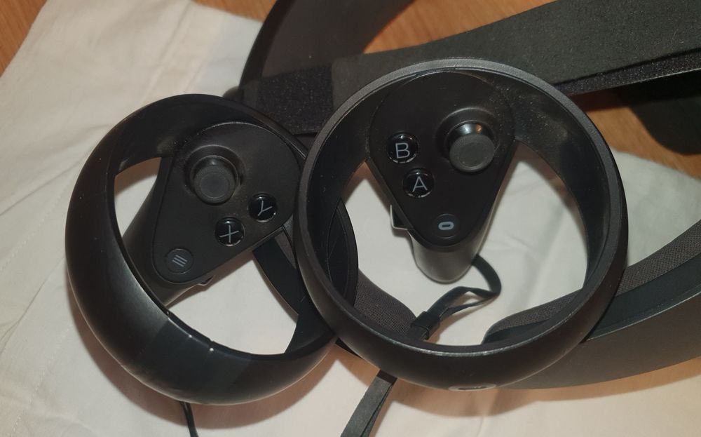 VR Oculus Rift S + pady / BEZ KABLA