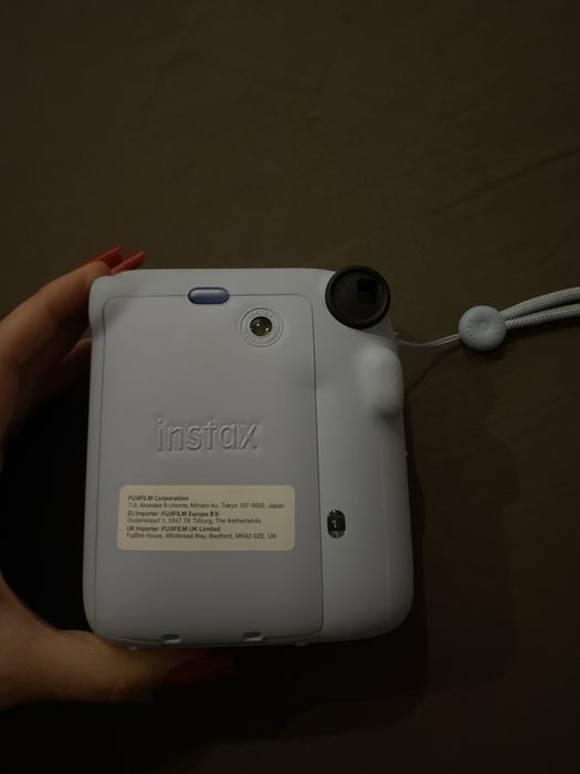Продам Instax Mini 12