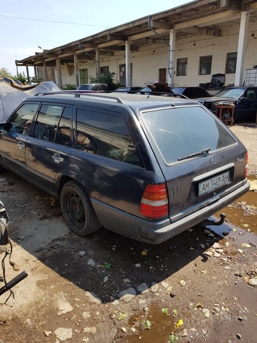 Mercedes W124 E260 1989г m103