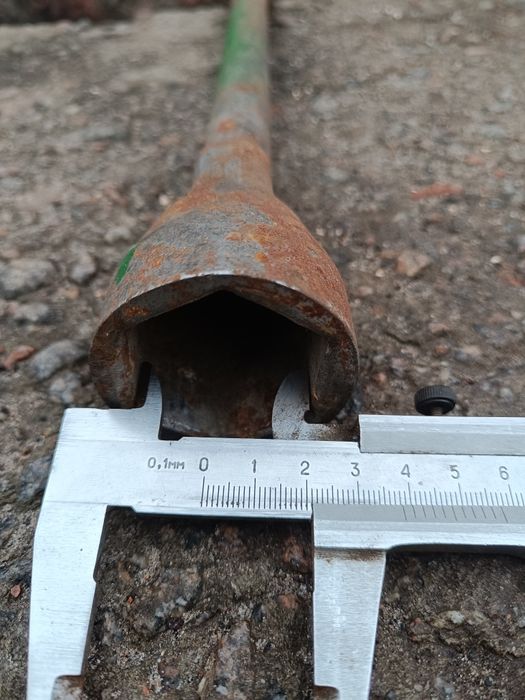 Продам ключ ступичный. на 104.