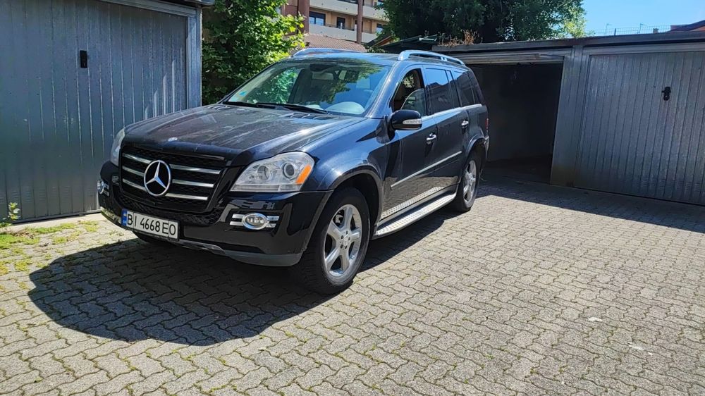 Mercedes GL550 7 AMG
