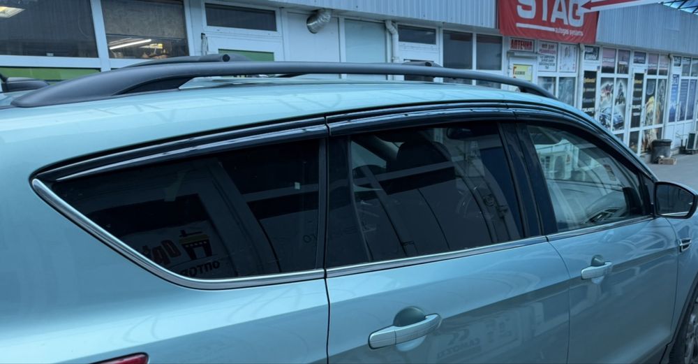 Дефлектори вікон / Вітровики на всі авто