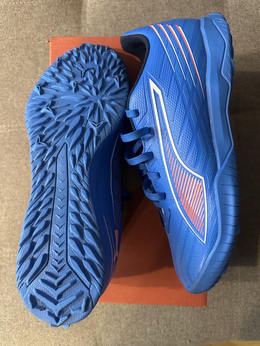 Футзалки PUMA р.41