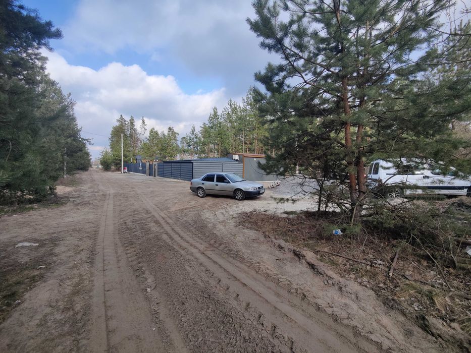 Продаж земельної ділянки з будинком під реконструкцію в с. Свидівок