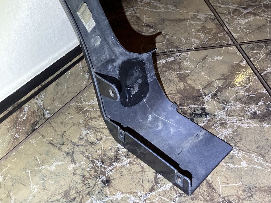 Listwa podzerzenie nakładk przód prawa Civic VIII UFO