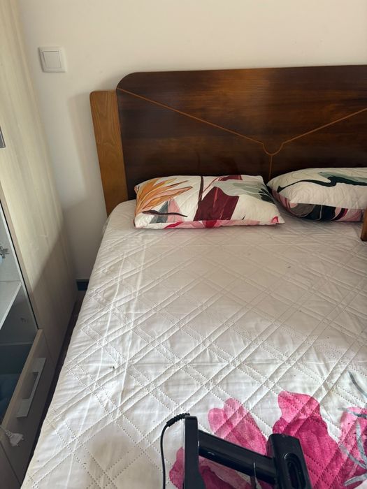 Vendo cama de casal