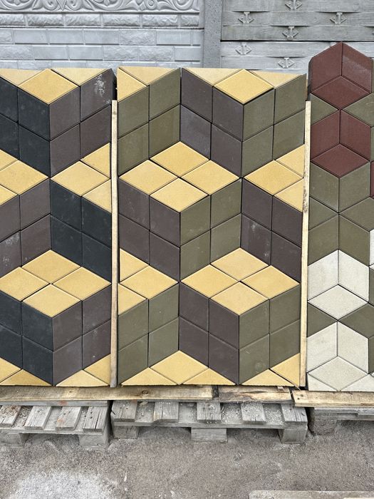 Тротуарная плитка и бетонные заборы в Aлександрии