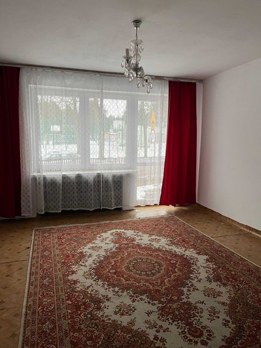 Dom do remontu w centrum Regut, gmina Celestynów