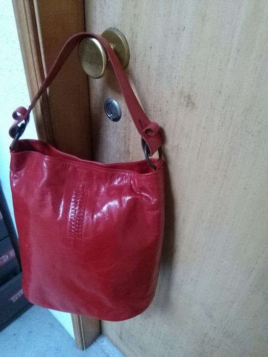 Malas Branca e vermelha,sabrinas,socas ,sandalias Lilás ,mules em Pele