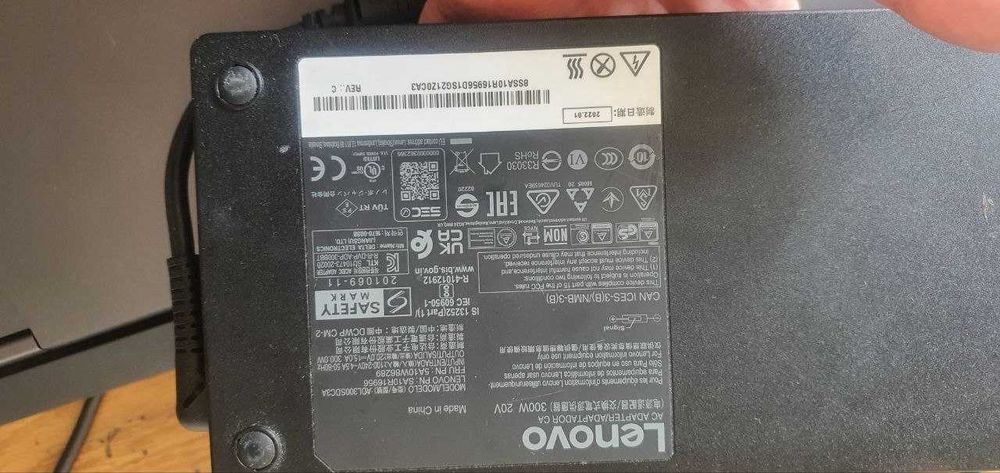 Продам потужний ігровий ноутбук Lenovo Legion Pro 16IRX8H