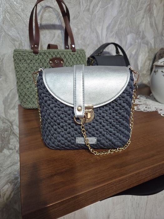 Elegancka Torebka Handmade – Splot Premium | Srebrna Klapa