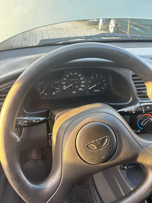 Daewoo Lanos 1.5 LPG 7lat 5d ładny kolor zadbany auto bez wkładu finan