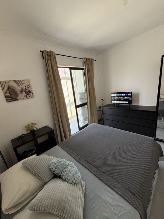 Quarto mobiliado familiar no Barreiro