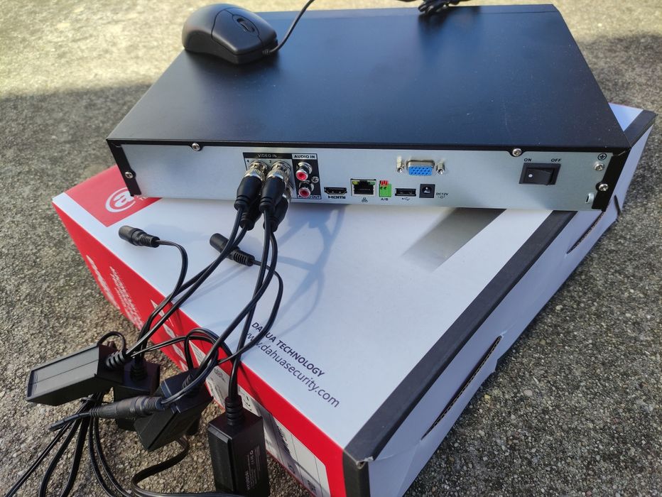 Kit câmaras com DVR Alhua