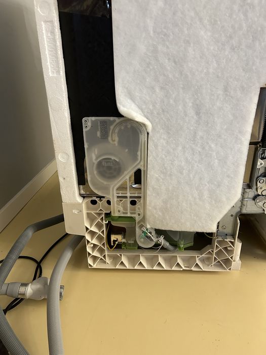 Посудомийка Hotpoint Ariston