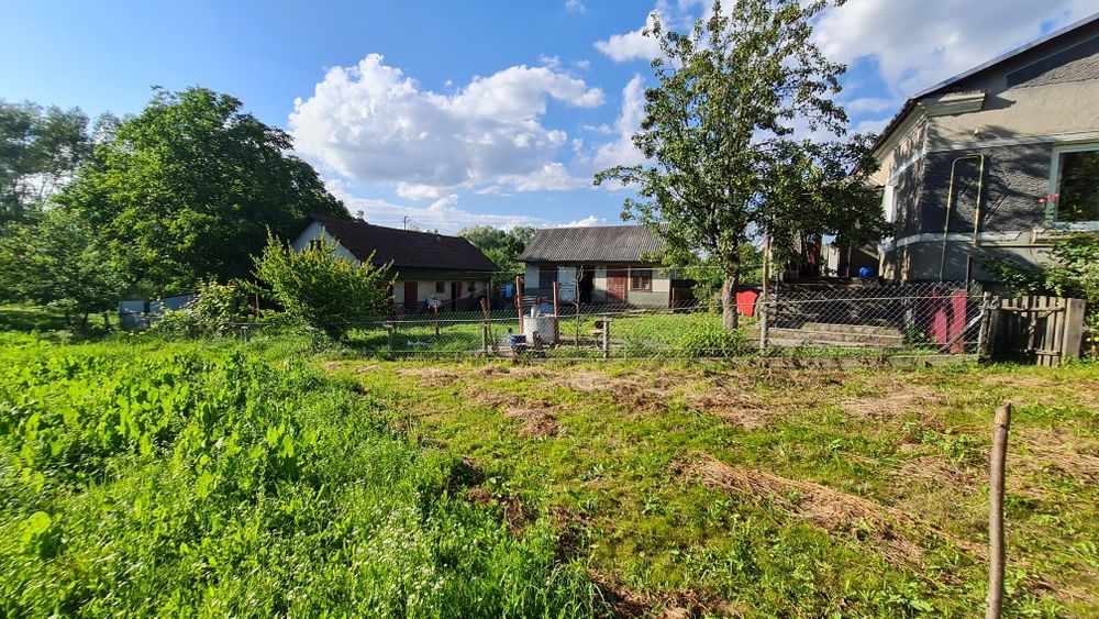 Продається будинок у с.Лісок Золочівського р-н вул. Головна 102