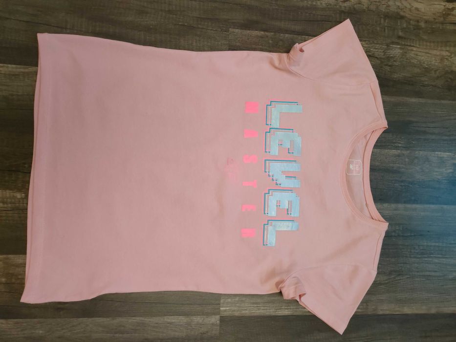 świetny t-shirt 4F w super stanie