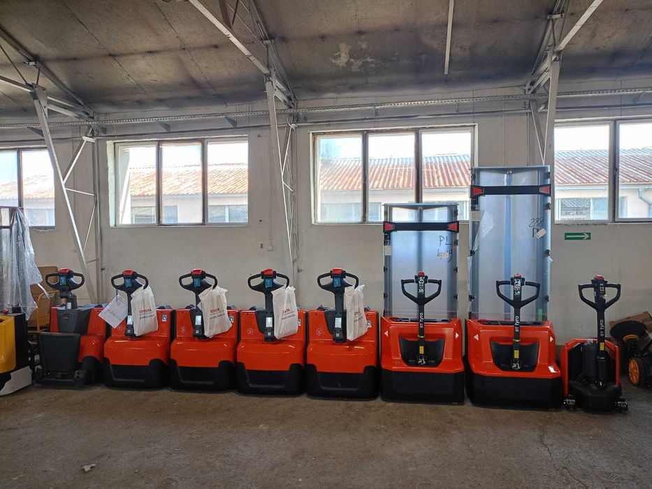 Wózek paletowy, stacker, paleciak z masztem, TOYOTA SHE 100, DUPLEX