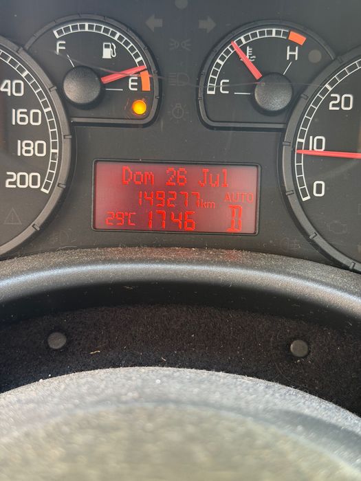 Fiat Punto 2004 automático