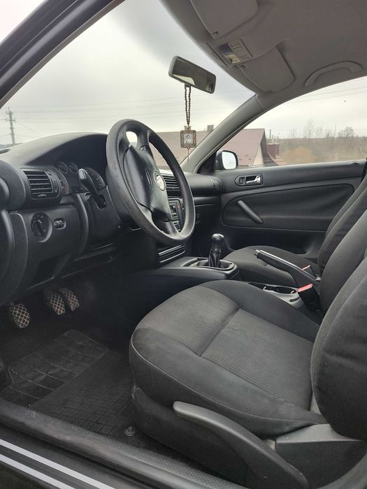 Пасат b5+ універсал