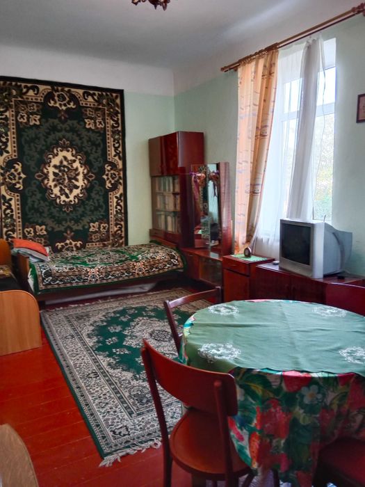 Кімната для дівчини