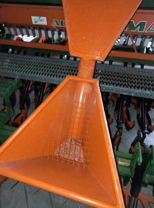 Siewnik Amazone AD302 talerzowy
