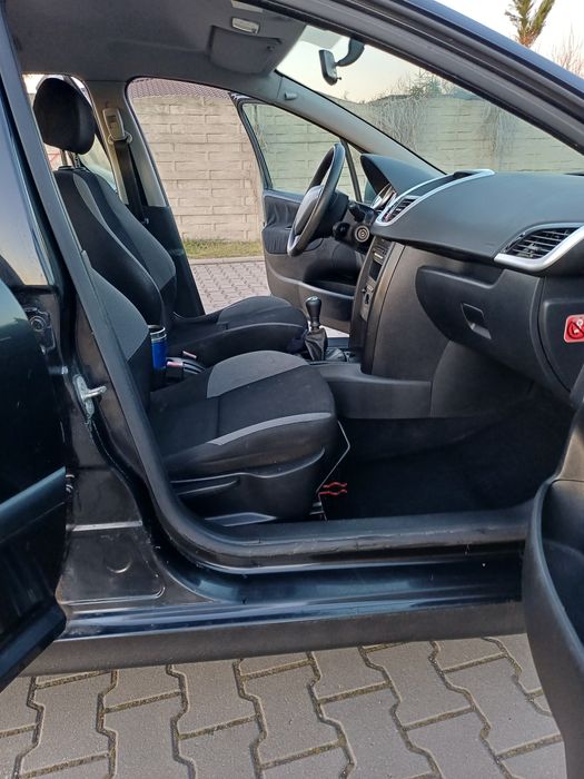 SPRAWNE 207Kombi.OPONY ZIMA.Silnik 1.6hdi.