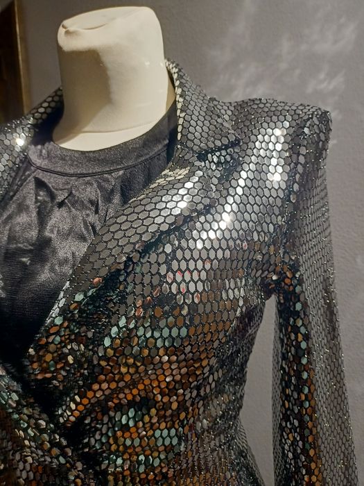Vestido/Blazer prateado para o réveillon NOVO