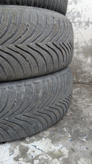 Продам резину R16 205/60