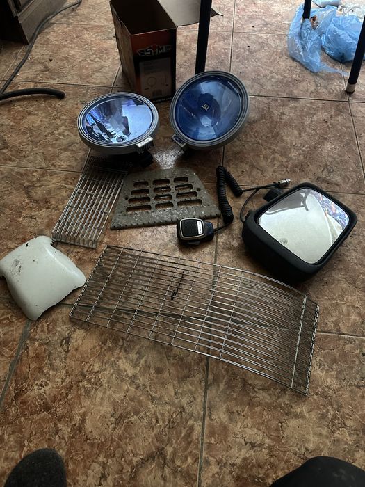 Маска та фара  DA F