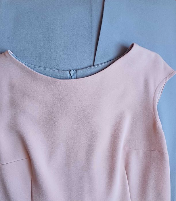 Сукня пудрово-сірого кольору, розмір 34 євро