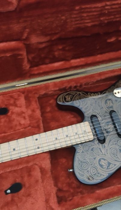 Fender Telecaster James Burton Gold Paisley