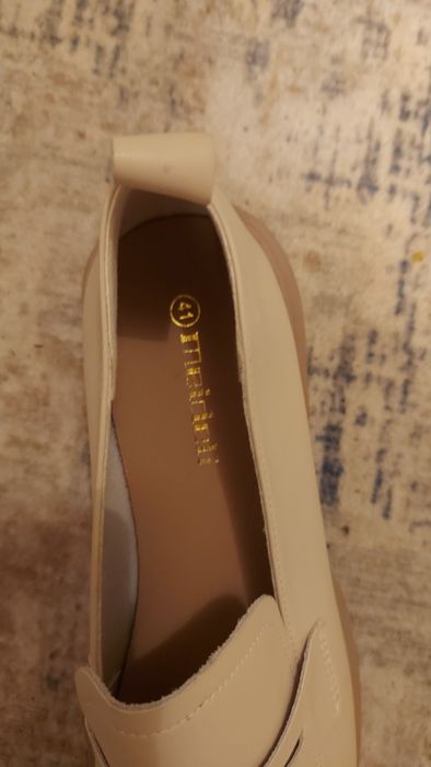 Продам лофери натуральні.