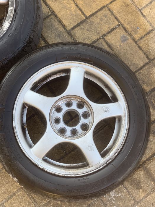 Jante 14 4x100 e outra furacao precisa de pneu