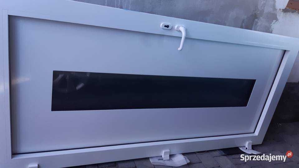 Drzwi wejściowe aluminiowe trzyszybowe