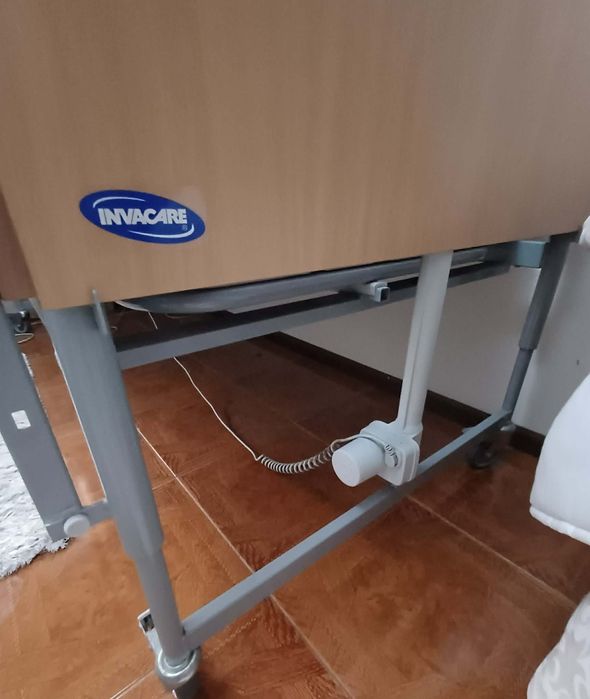 Cama articulada como nova