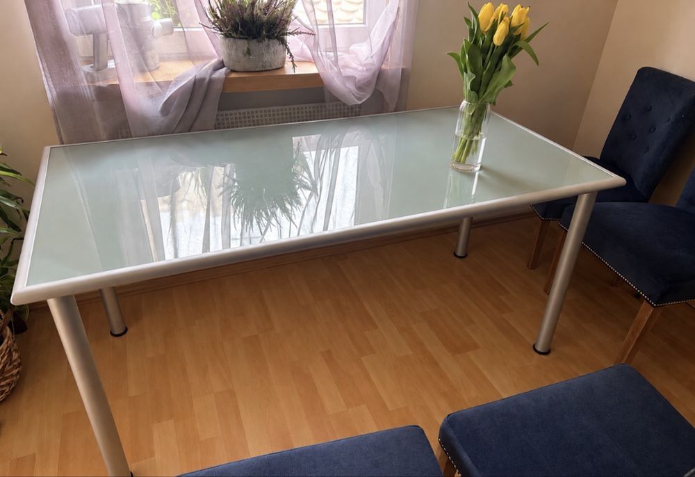 Stół szklany ikea