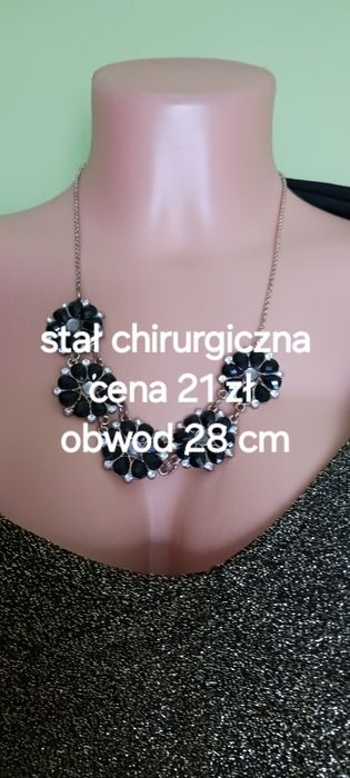 Pozłacany naszyjnik z czarnymi kwiatkami