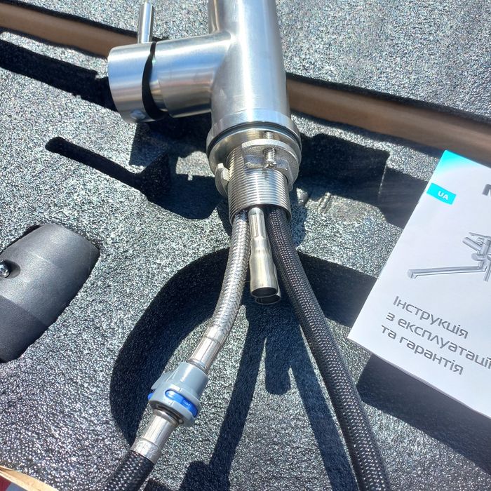 СУПЕР НЕРЖАВЕЙКА!Смеситель/змішувач/кран для кухни с лейкой на гайке