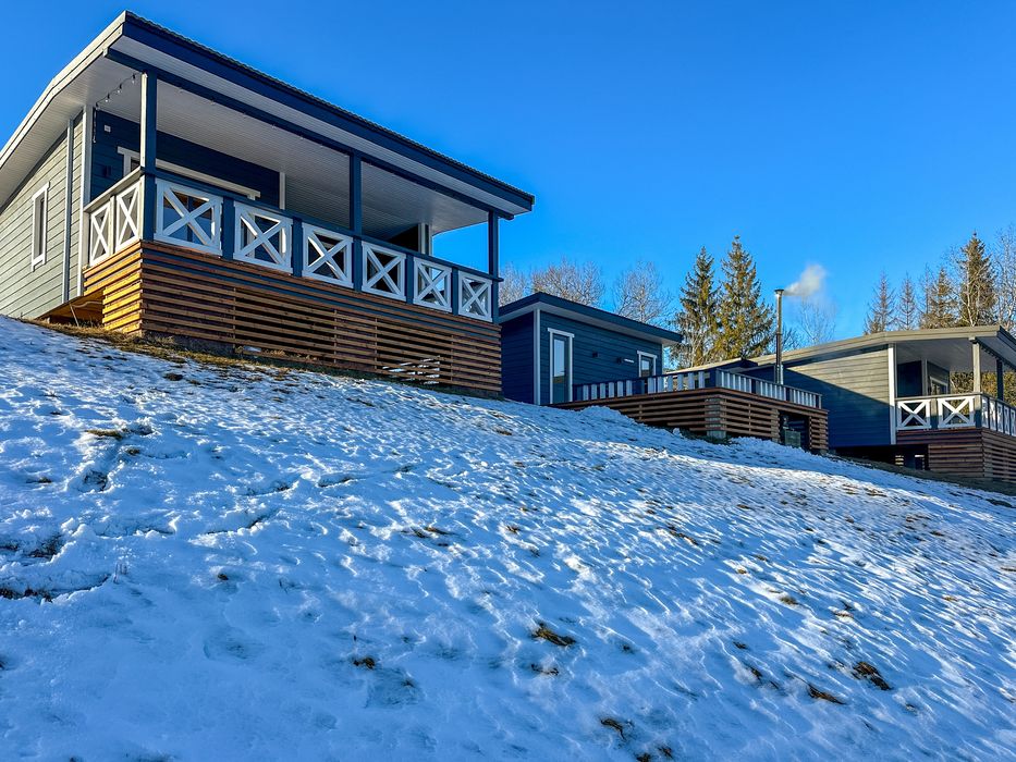 Здаються два новенькі будинки з усіма умовами, з чудовим краєвидом.